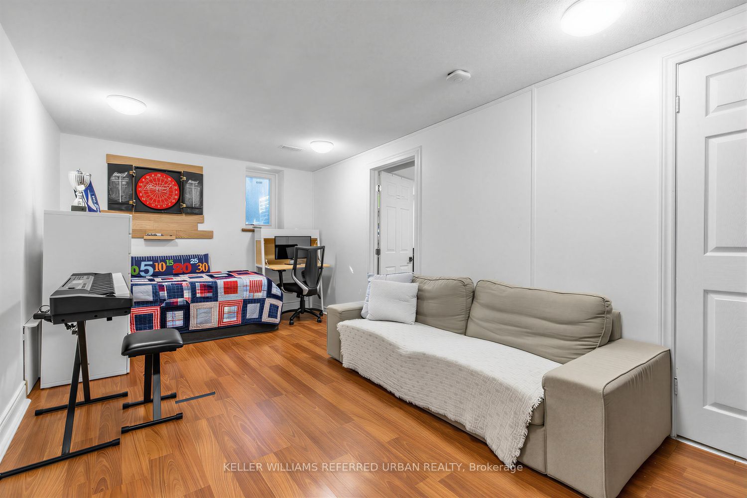 12 Railway Street Property Photo 33
