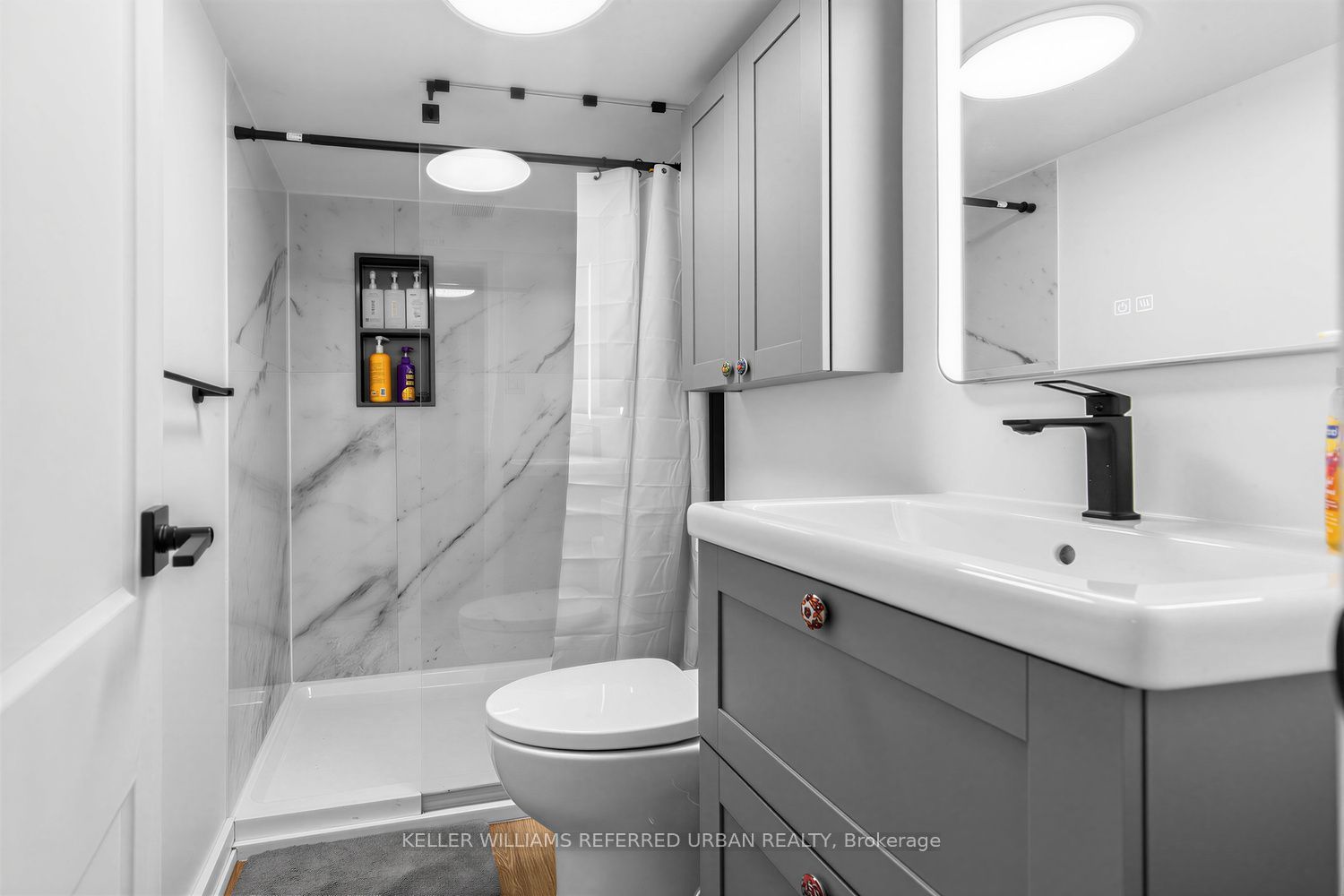 12 Railway Street Property Photo 35