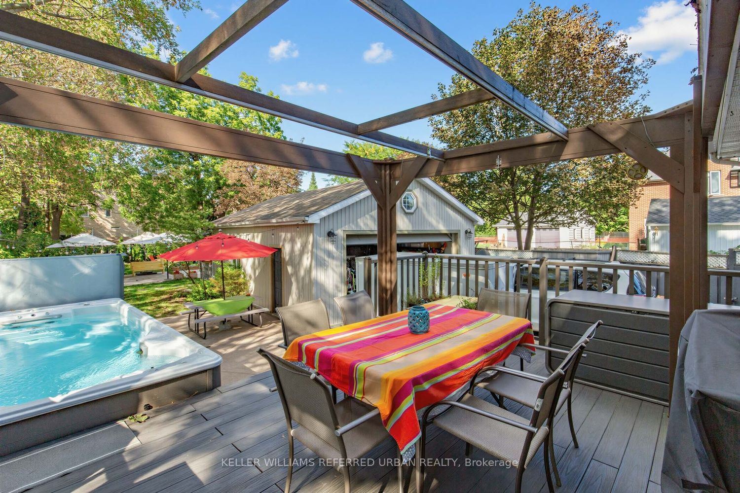 12 Railway Street Property Photo 37