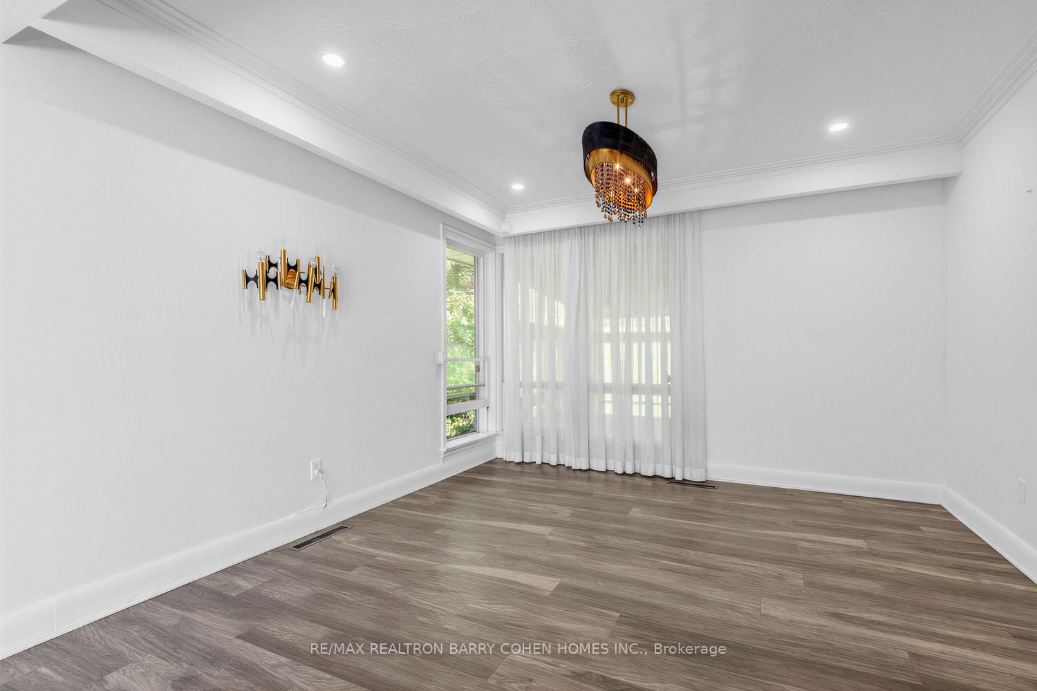 19 Oakbank Road Property Photo 11