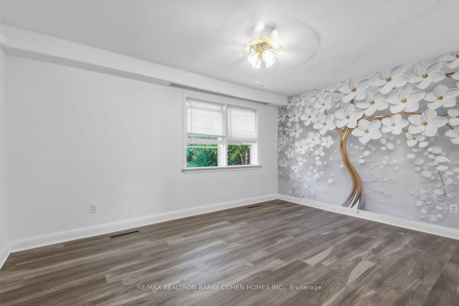 19 Oakbank Road Property Photo 20