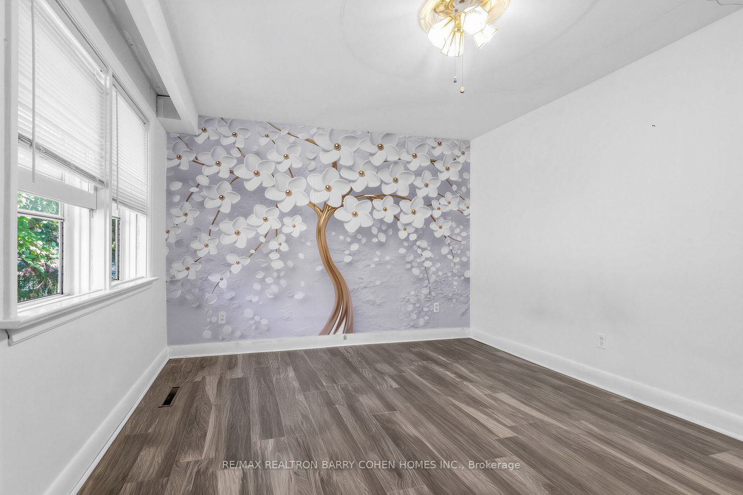 19 Oakbank Road Property Photo 21