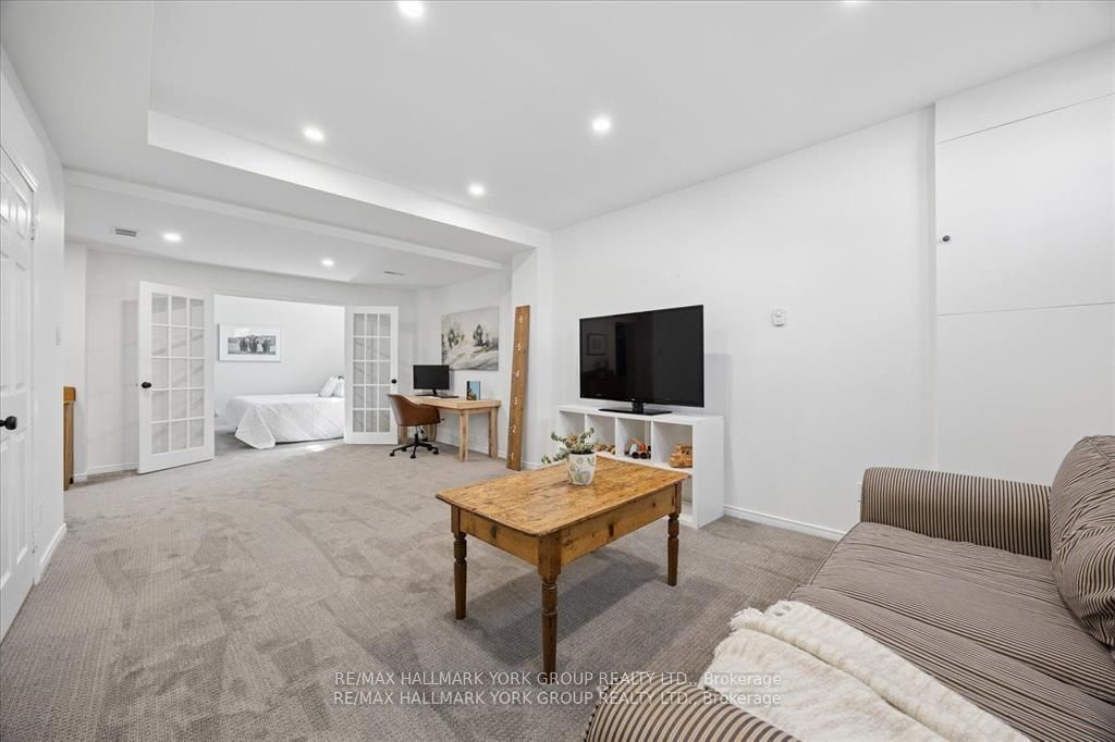 195 King Street Property Photo 27