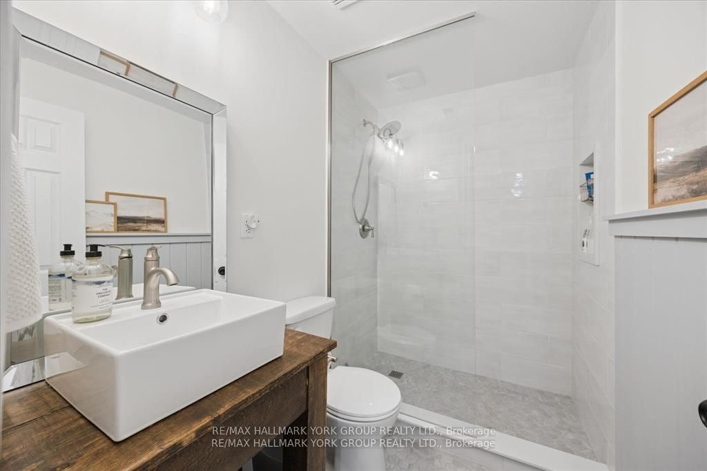 195 King Street Property Photo 28