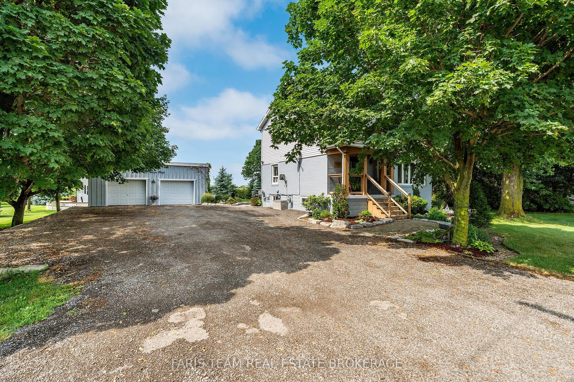 300 Juliana Road Property Photo 5