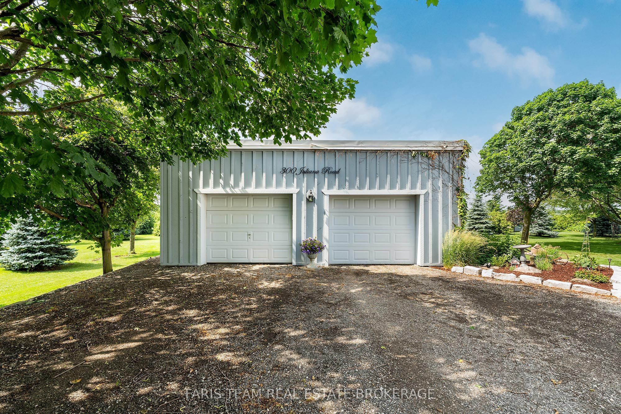 300 Juliana Road Property Photo 6
