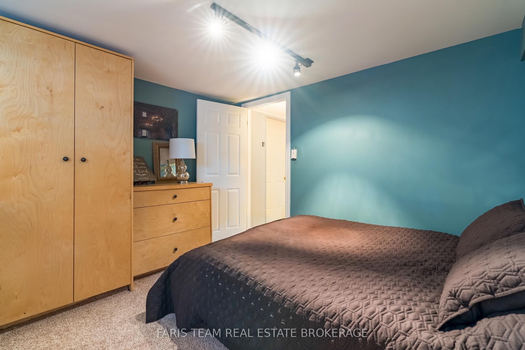 300 Juliana Road Property Photo 33