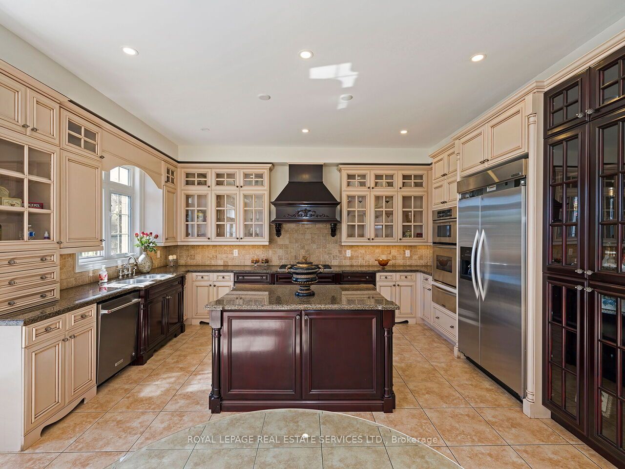 11 Beauvista Court Property Photo 12
