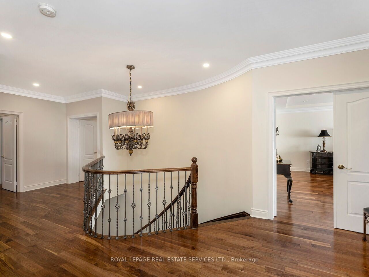 11 Beauvista Court Property Photo 17