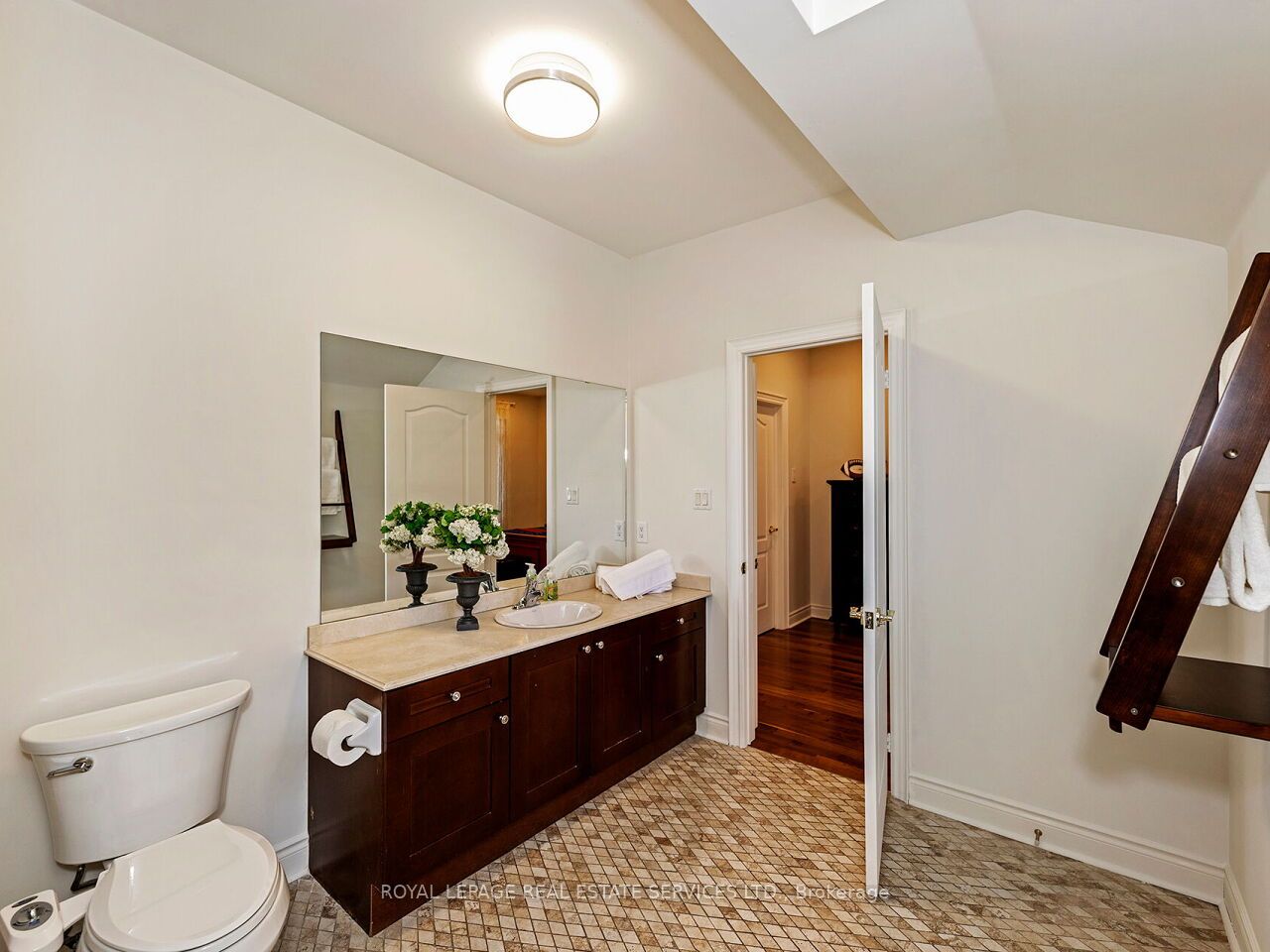 11 Beauvista Court Property Photo 29