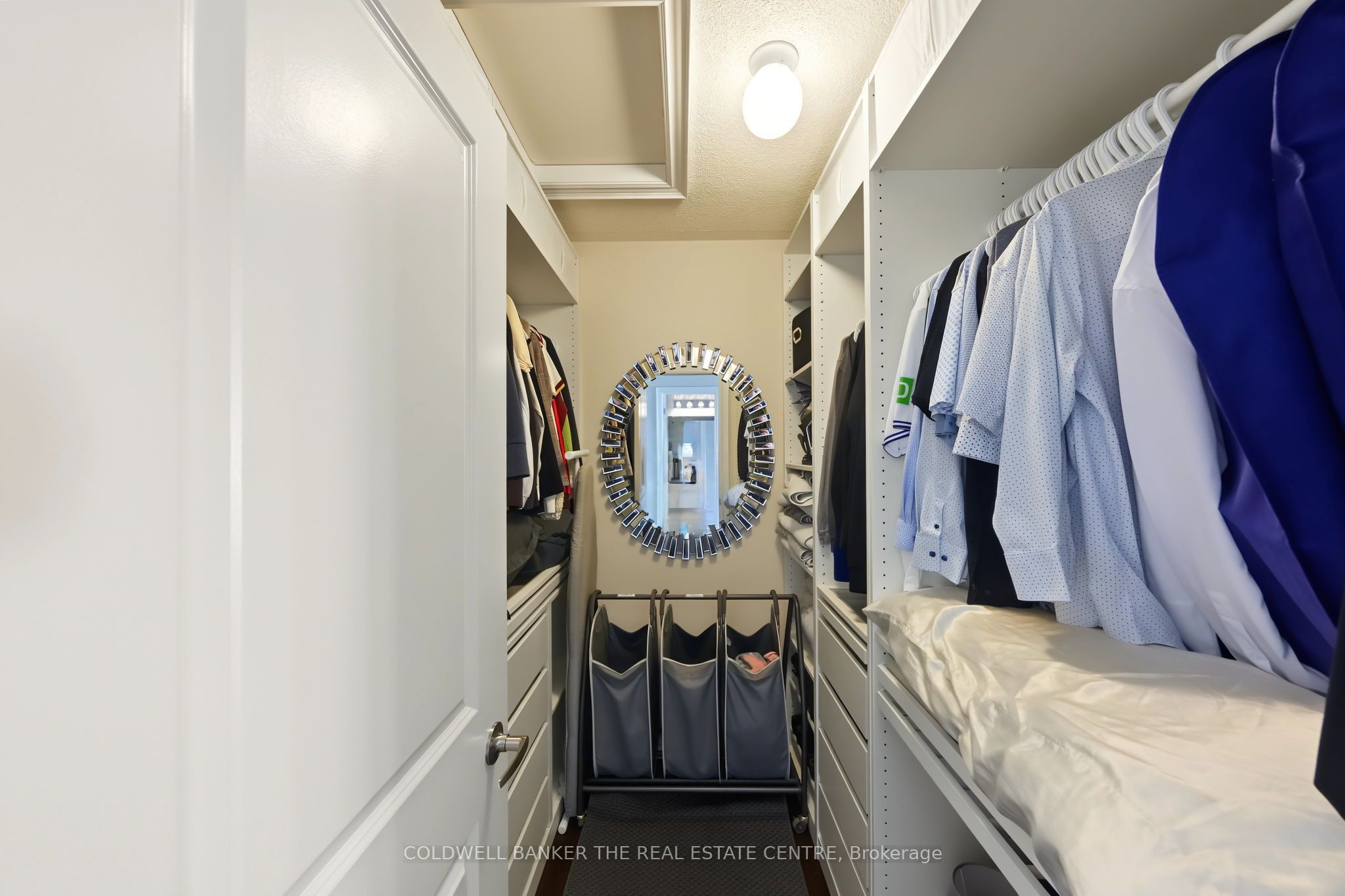 705 Yarfield Crescent Property Photo 17