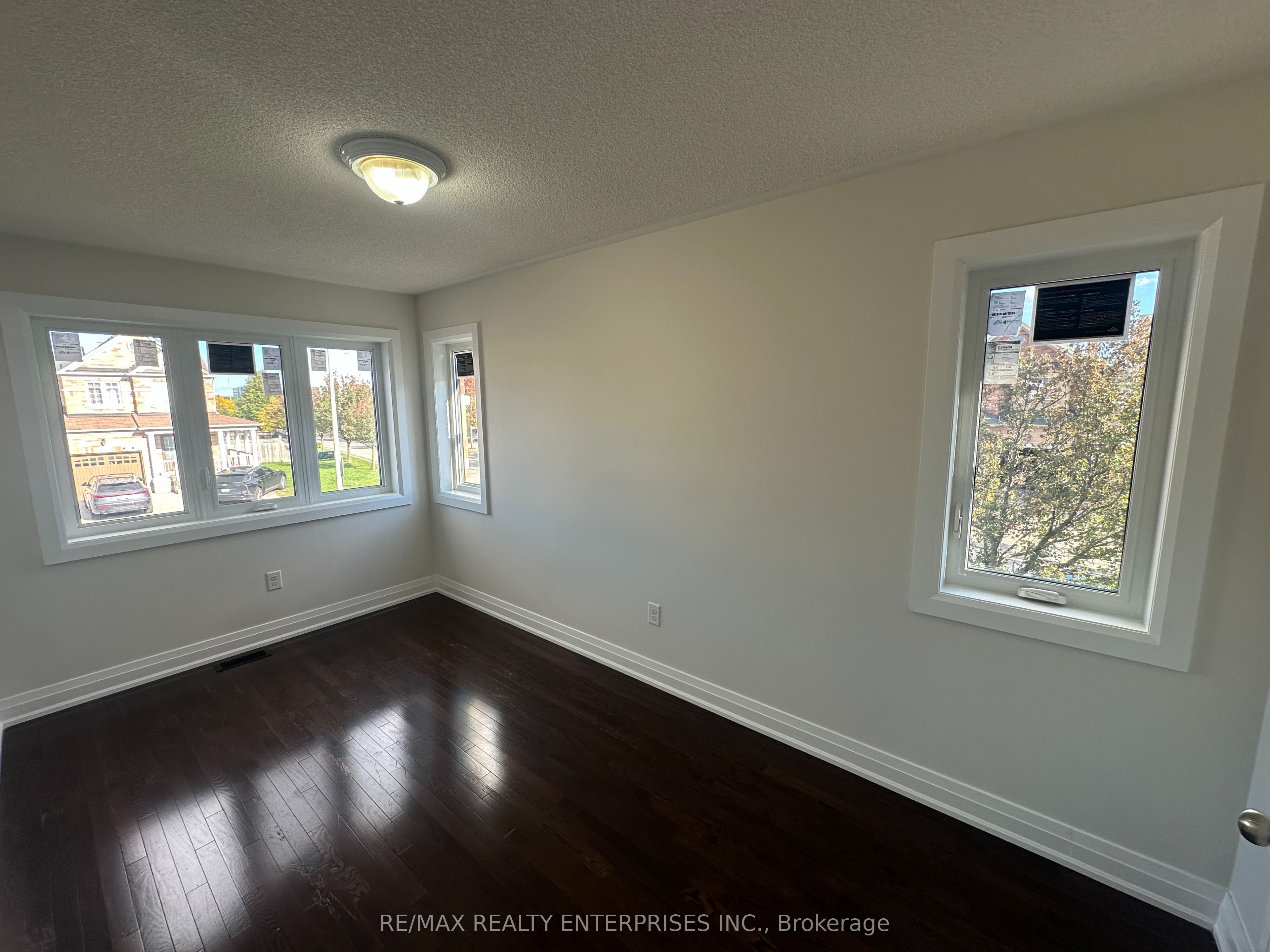 2 Summit Drive Property Photo 18