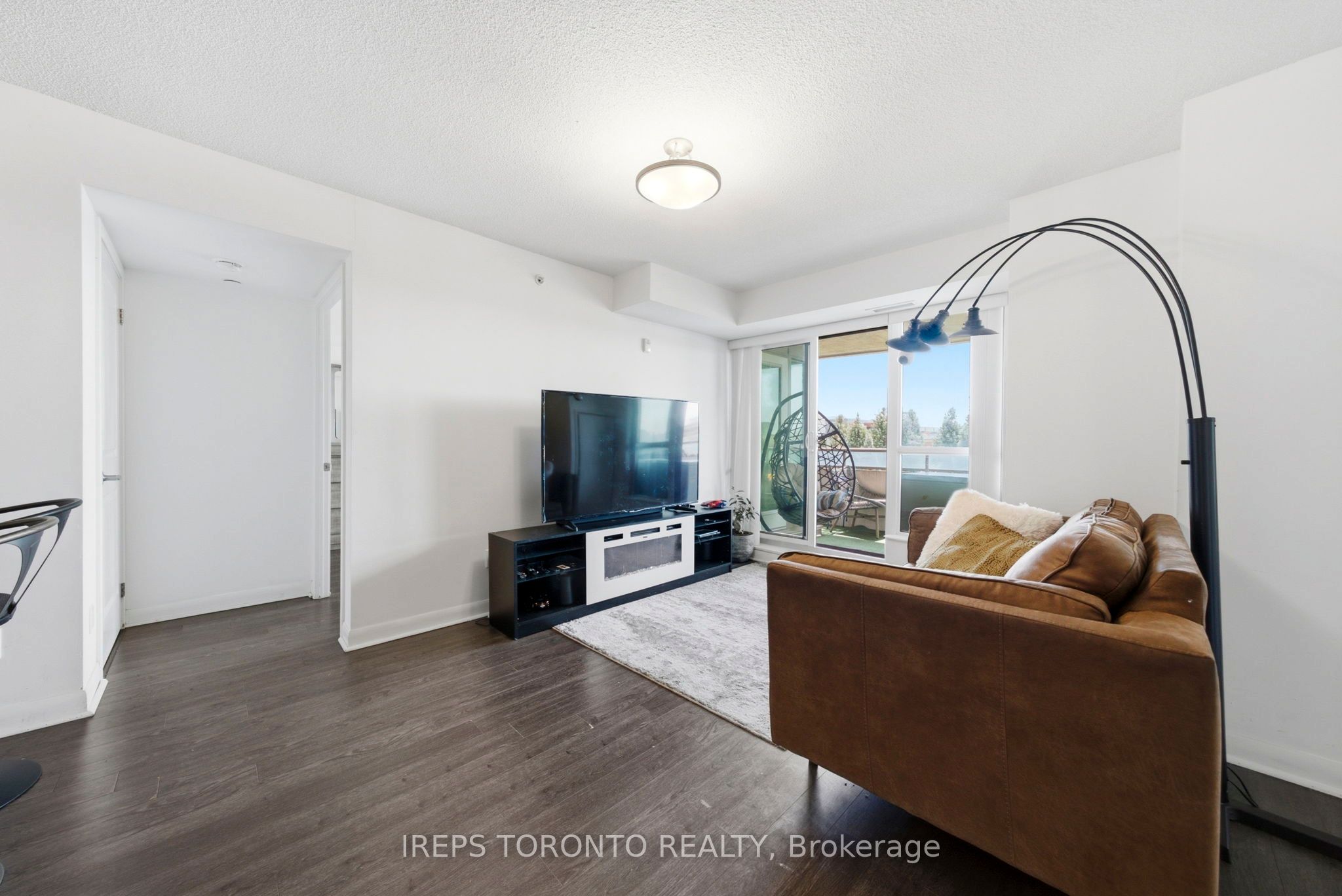 75 Norman Bethune Avenue 209 Property Photo 8