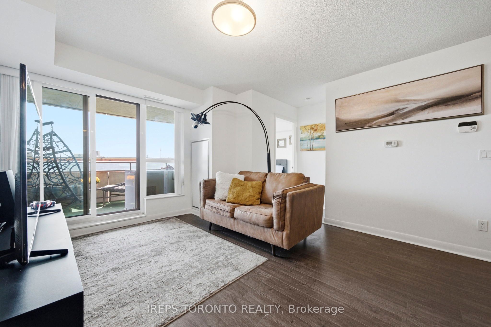 75 Norman Bethune Avenue 209 Property Photo 9