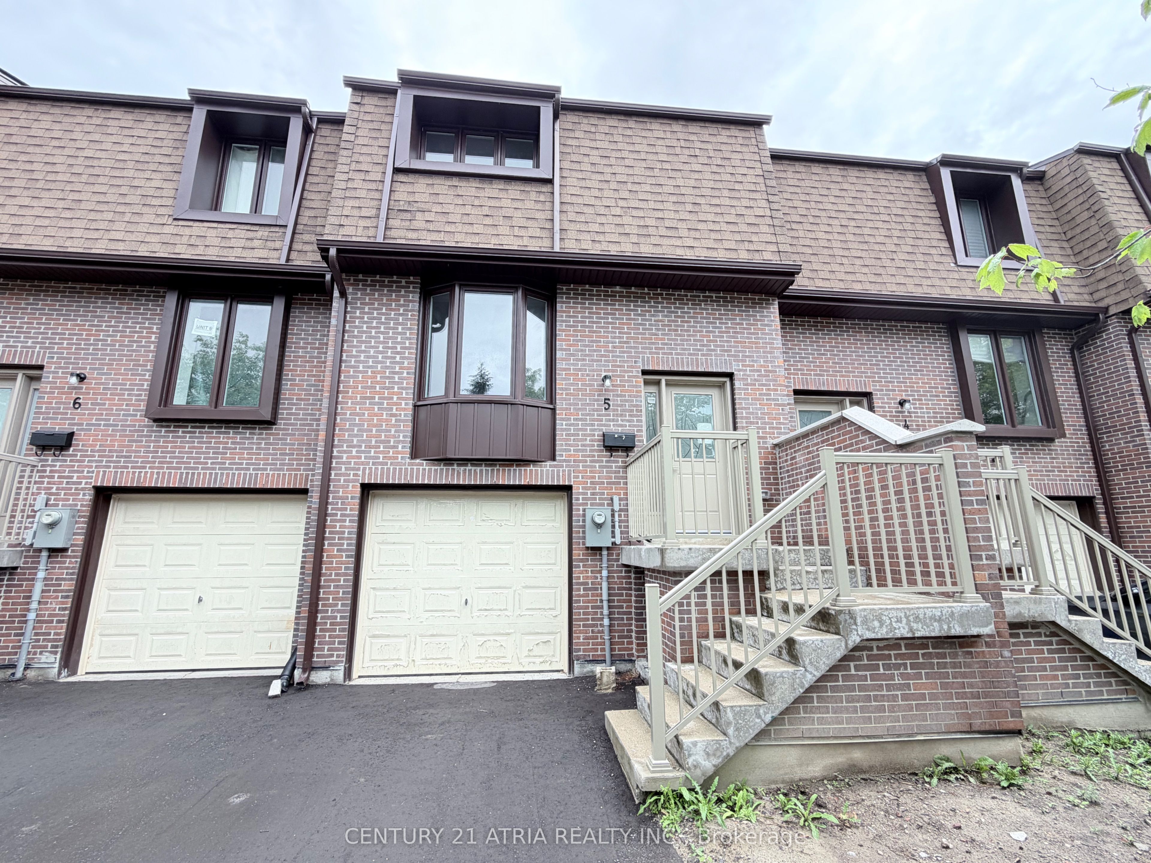 11 Plaisance Road Unit 5 Property Photo 1