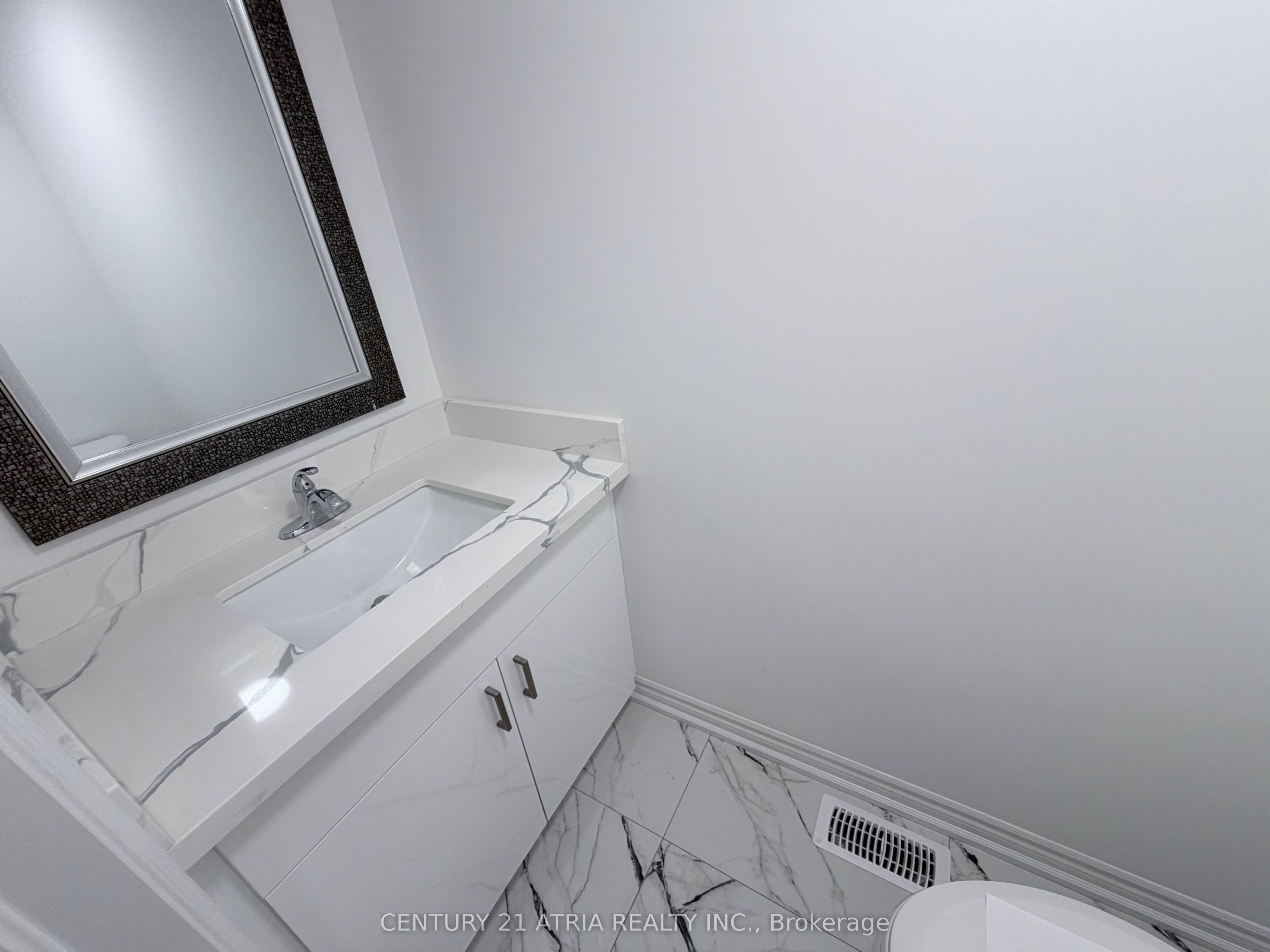 11 Plaisance Road Unit 5 Property Photo 17