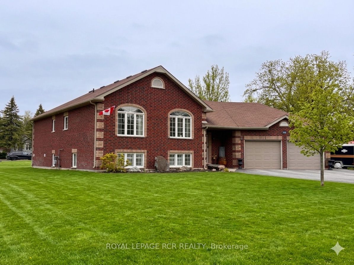 10 Fisher Drive Property Photo 2