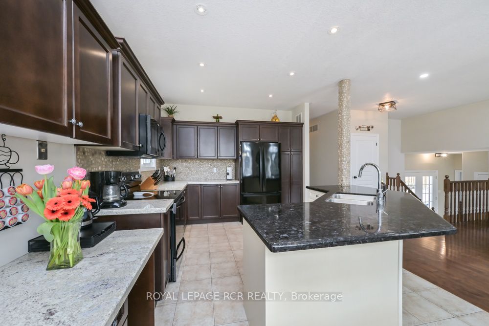 10 Fisher Drive Property Photo 10