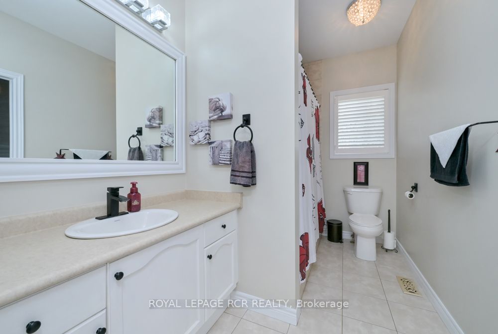 10 Fisher Drive Property Photo 14