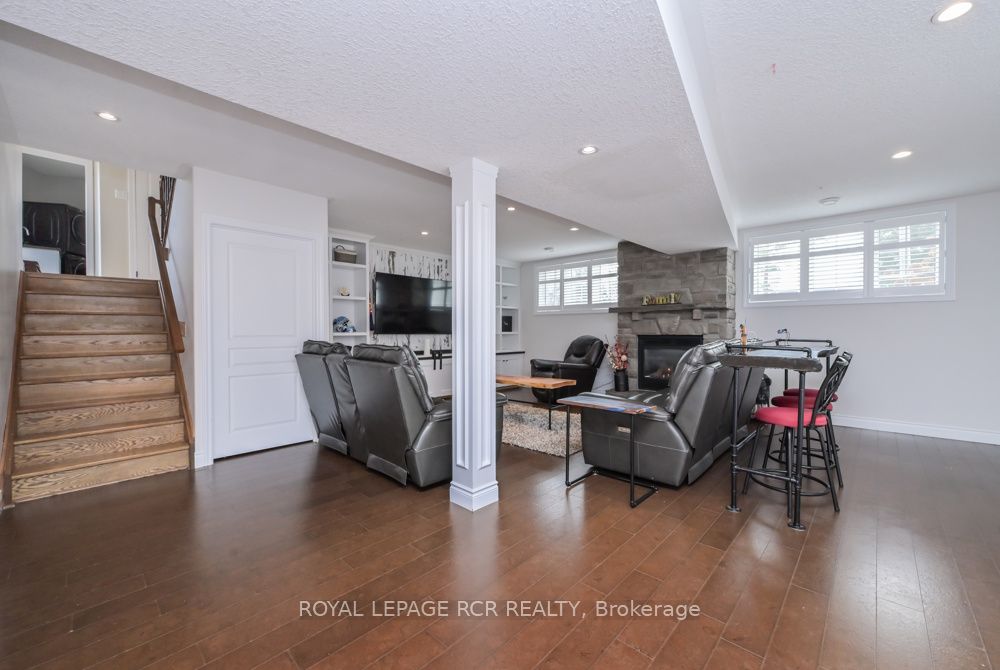 10 Fisher Drive Property Photo 17