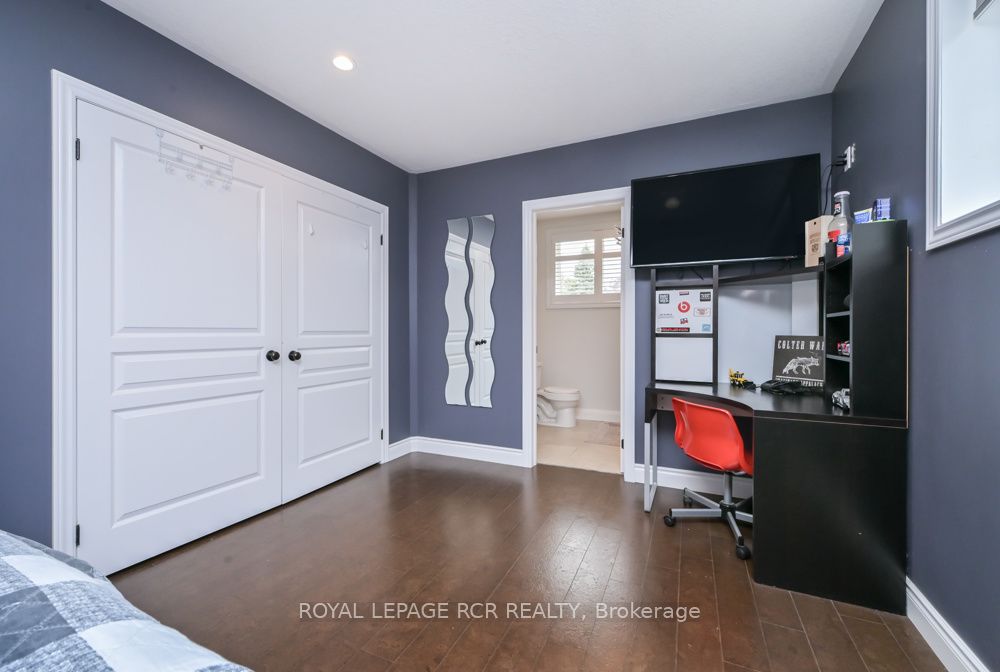 10 Fisher Drive Property Photo 22
