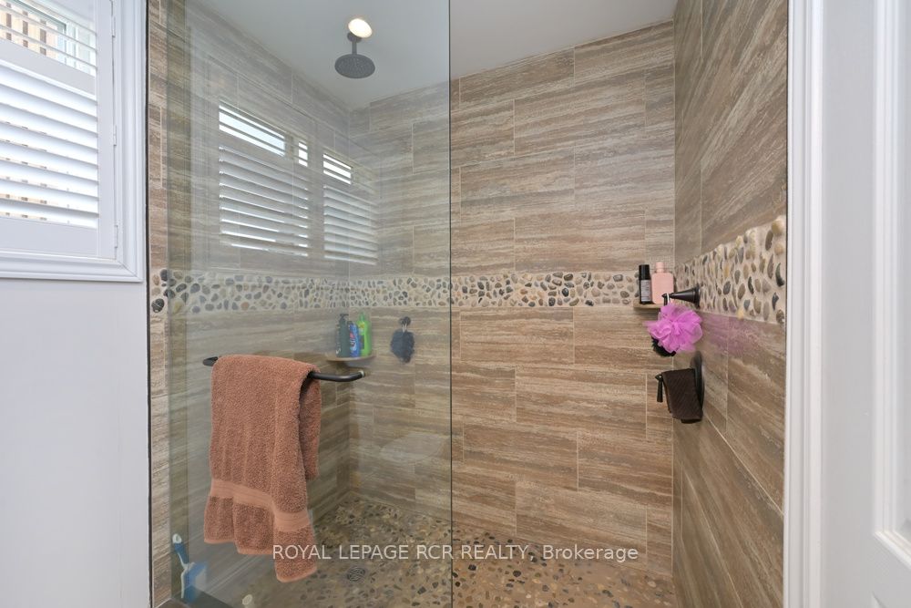 10 Fisher Drive Property Photo 24