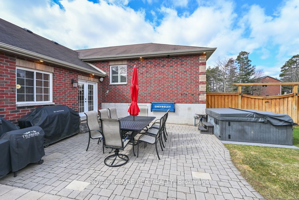 10 Fisher Drive Property Photo 27