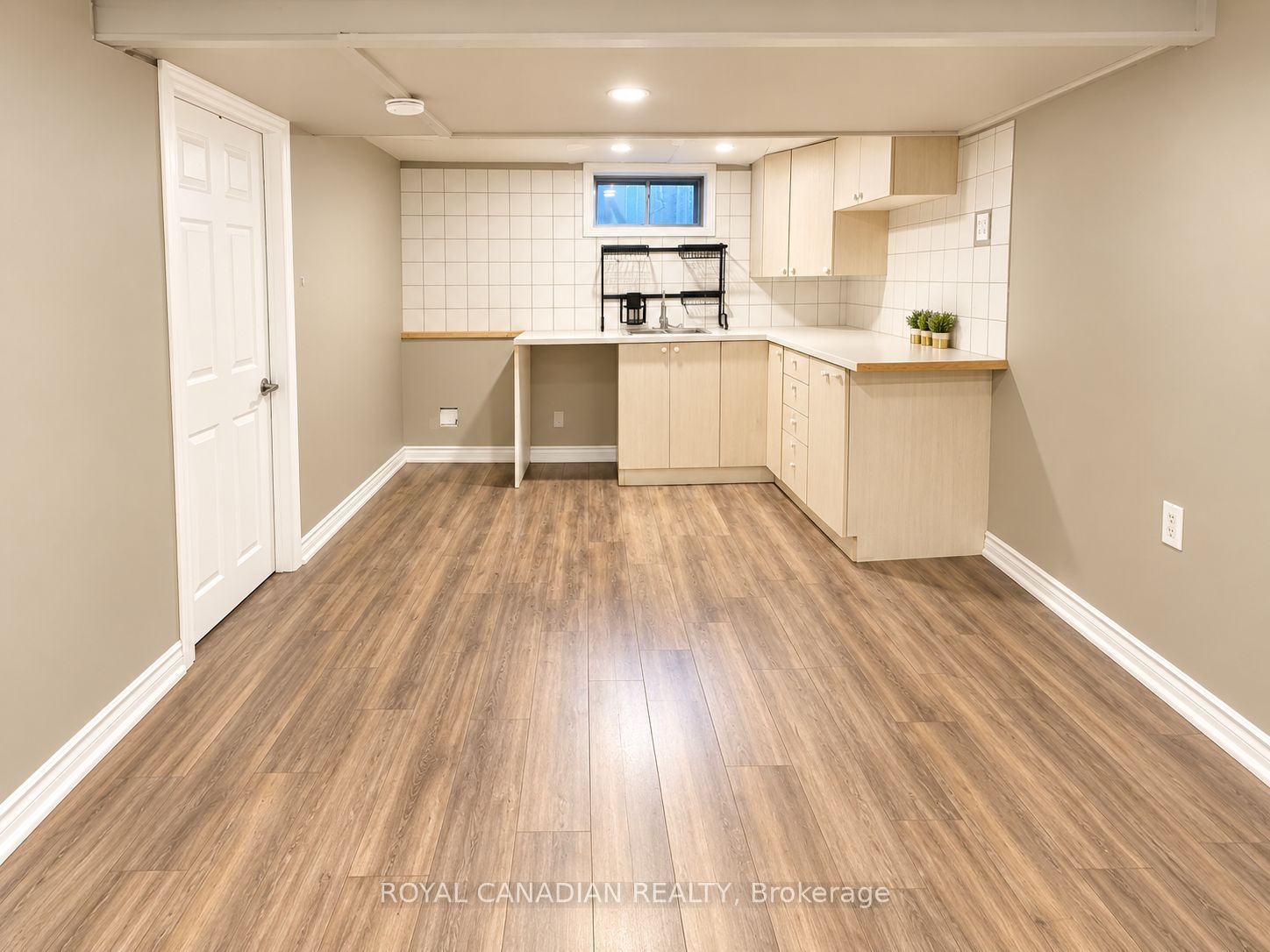 36 Maplegrove Avenue Property Photo 24