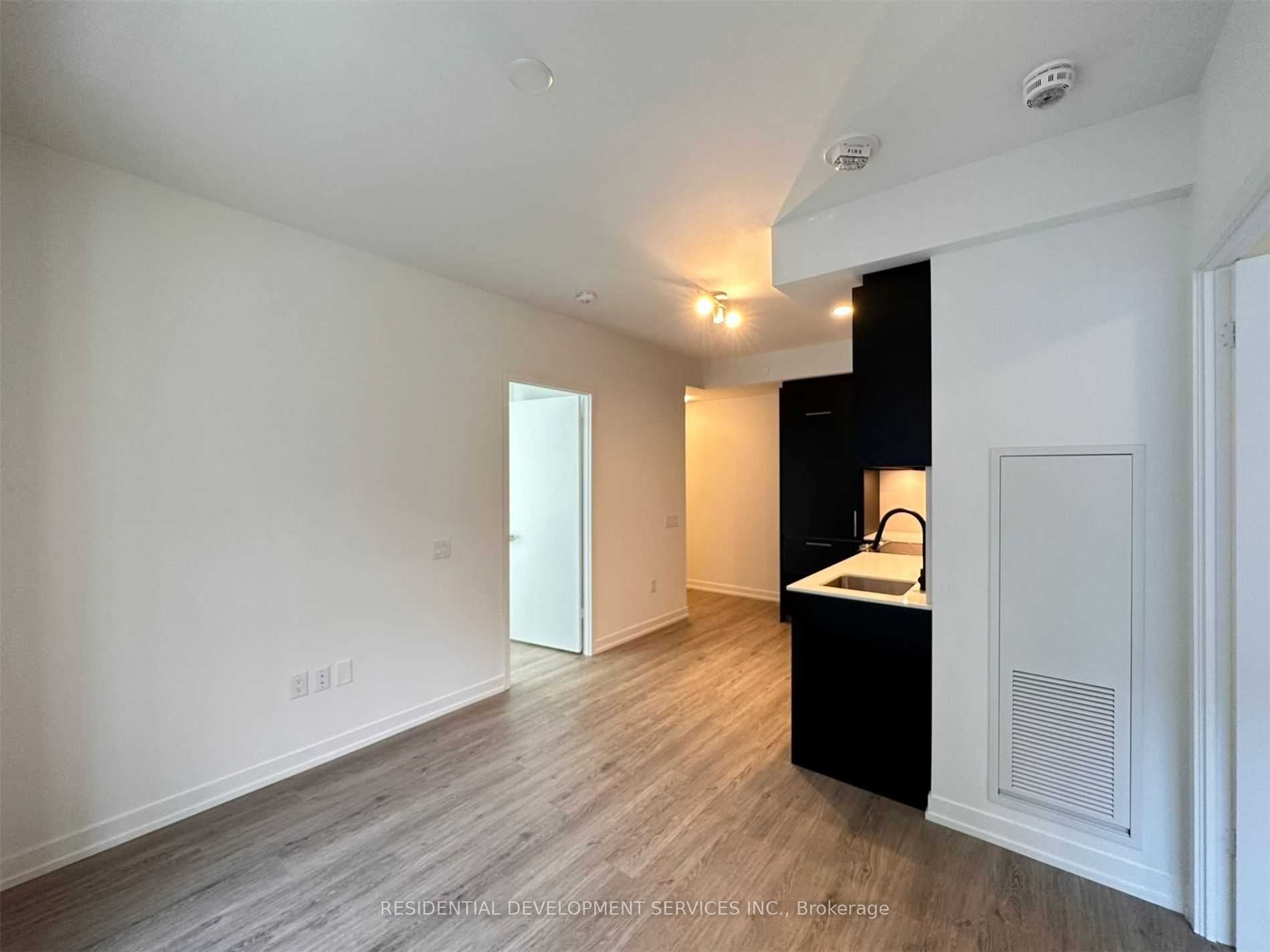 3 Rosewater Street 207w Property Photo 6