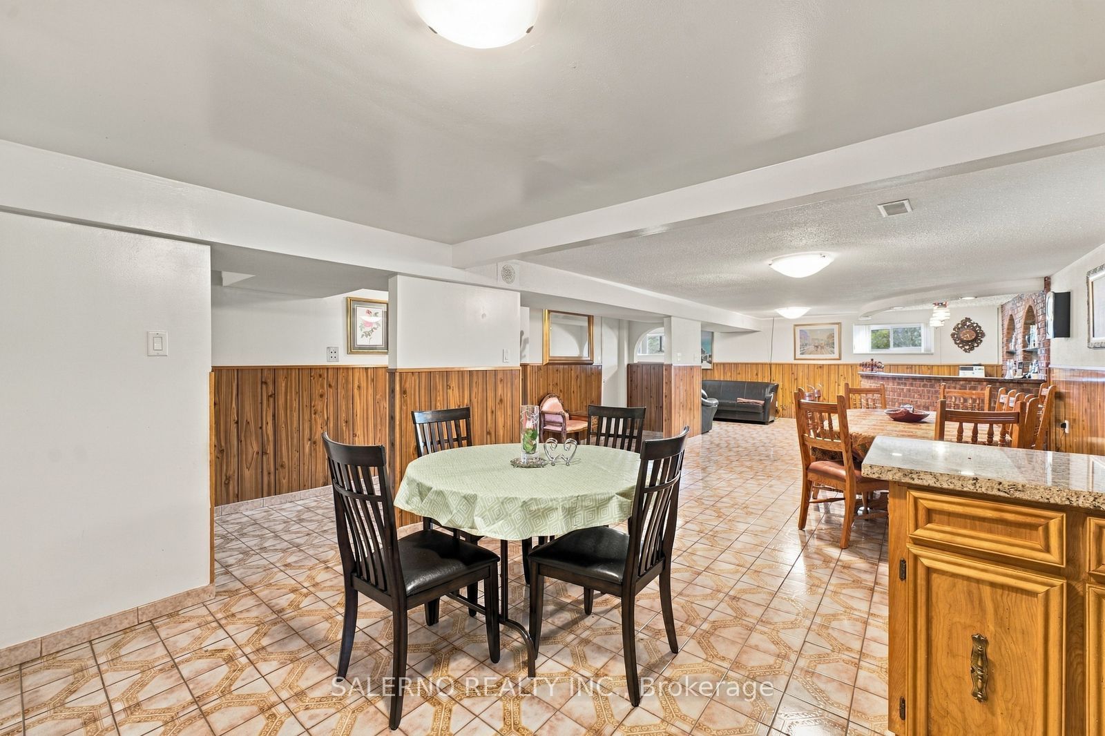 467 Woodbridge Avenue Property Photo 33
