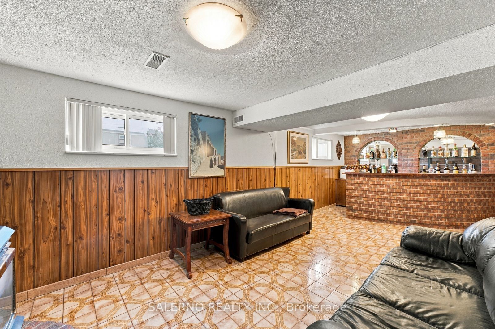 467 Woodbridge Avenue Property Photo 39