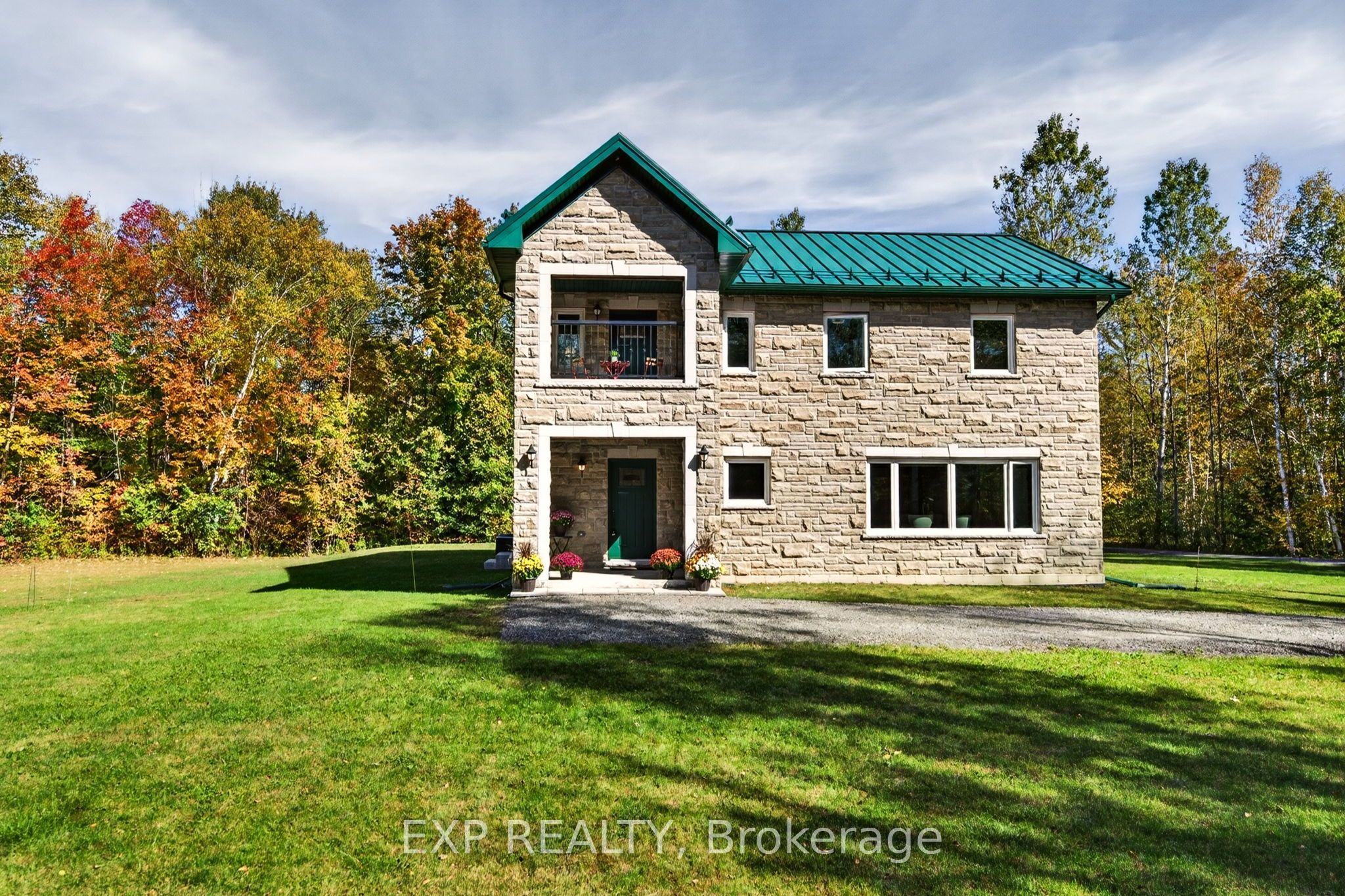 9525 Old Homestead Road Property Photo 1