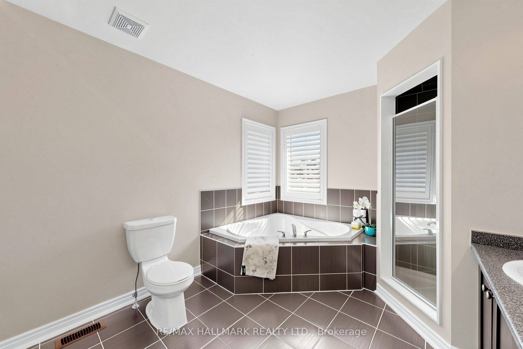 1 Bassview Court Property Photo 31