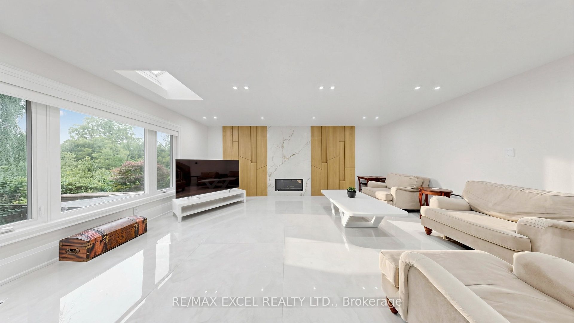 2b Trinity Crescent Property Photo 15