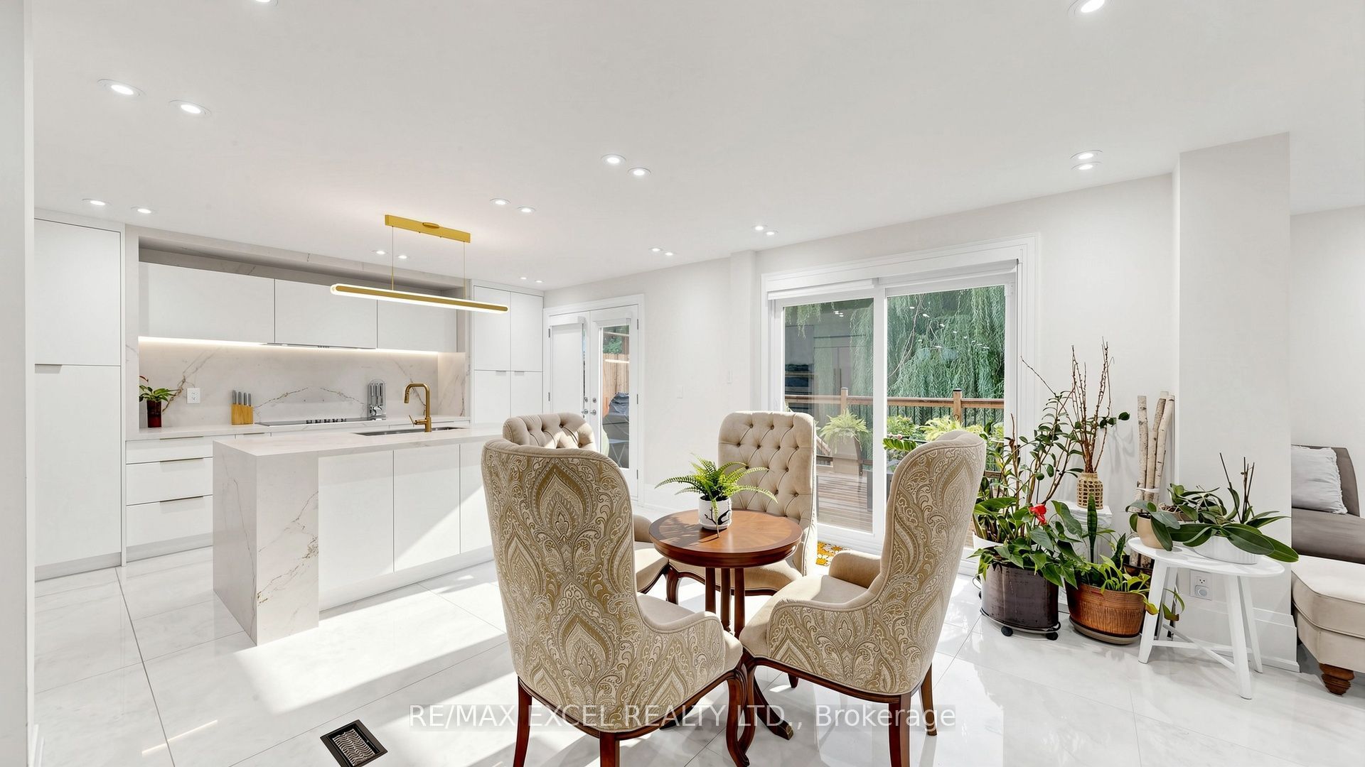 2b Trinity Crescent Property Photo 22