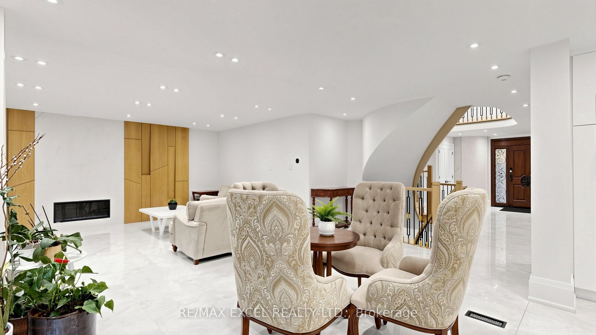 2b Trinity Crescent Property Photo 24