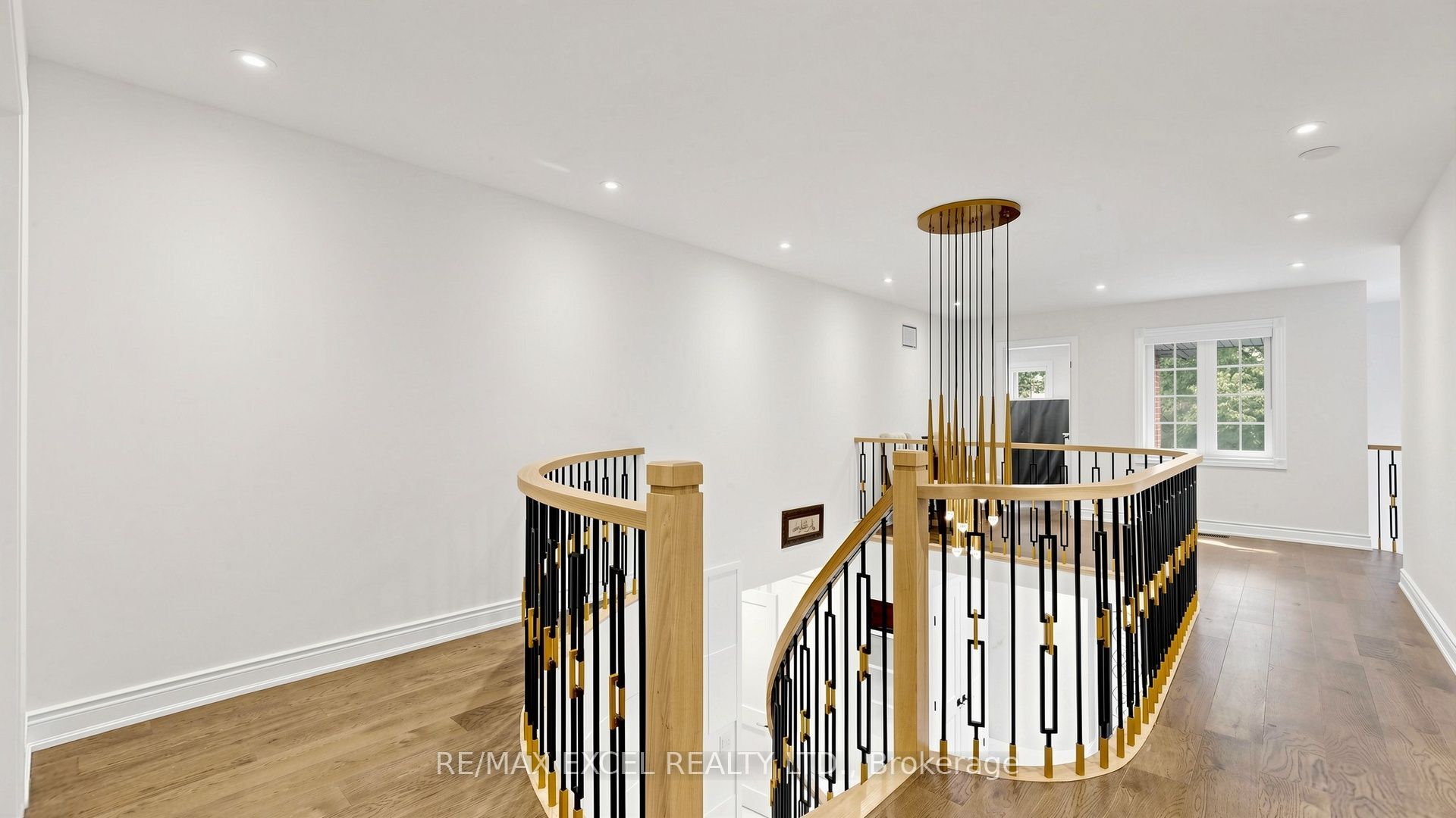 2b Trinity Crescent Property Photo 28