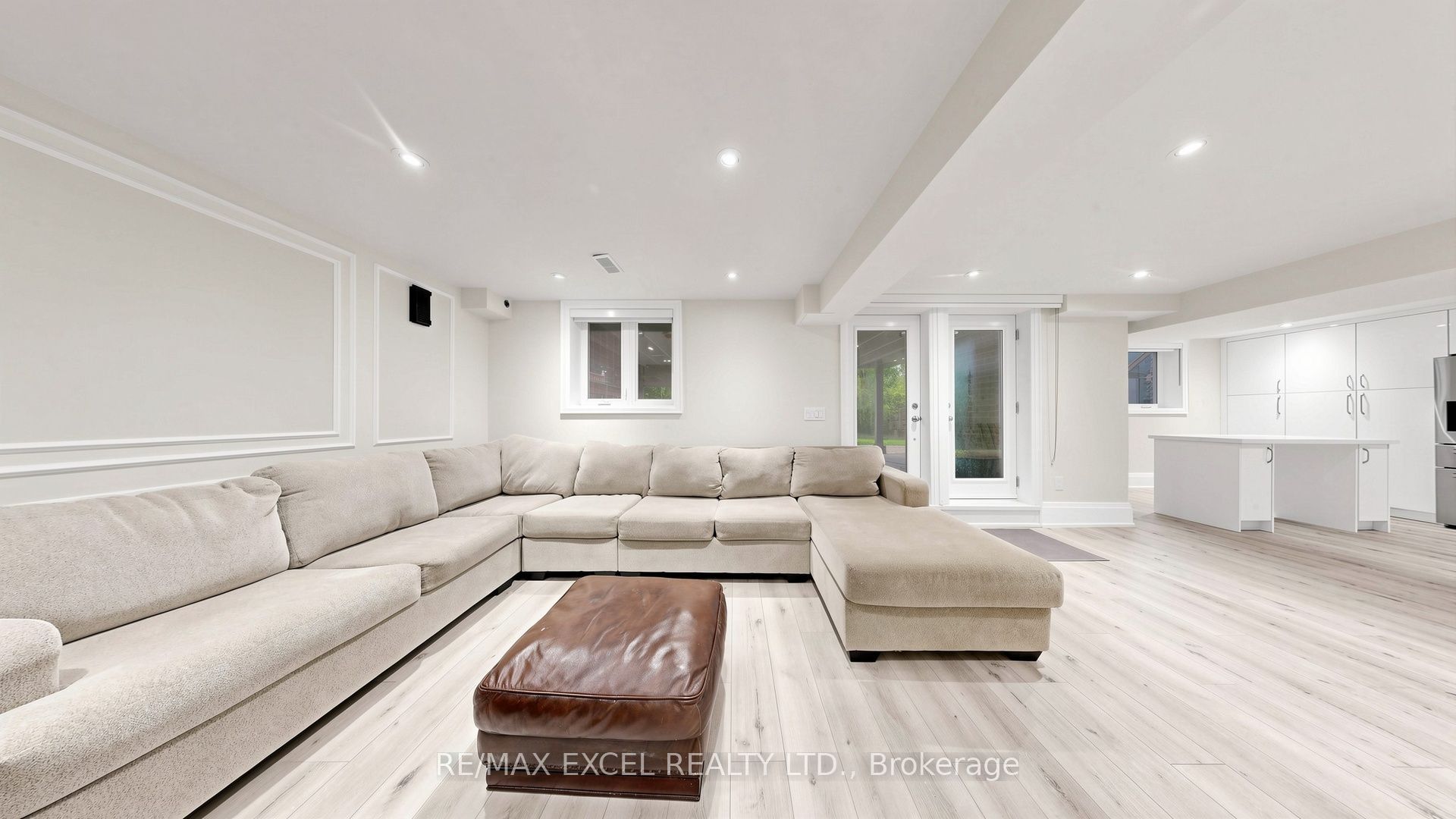 2b Trinity Crescent Property Photo 37