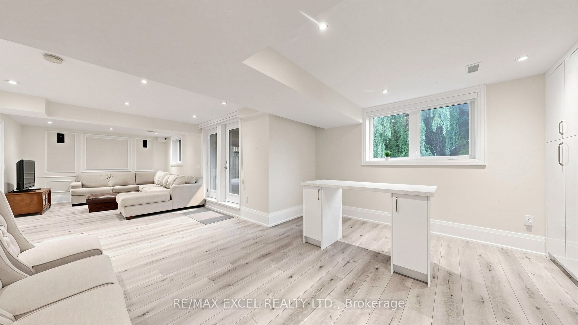 2b Trinity Crescent Property Photo 40