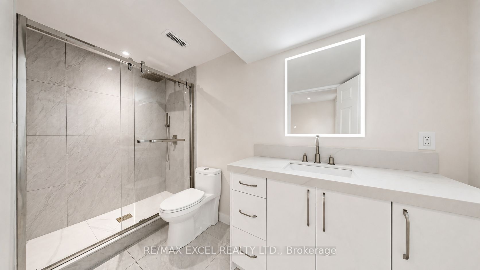 2b Trinity Crescent Property Photo 45