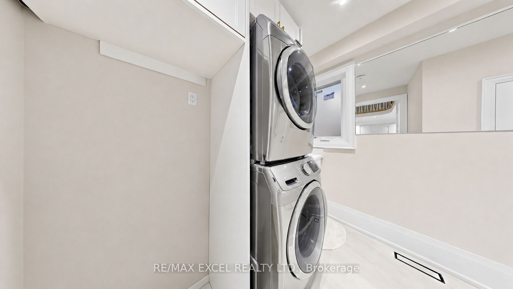2b Trinity Crescent Property Photo 47