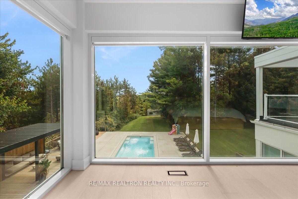 4761 9th Line Property Photo 21