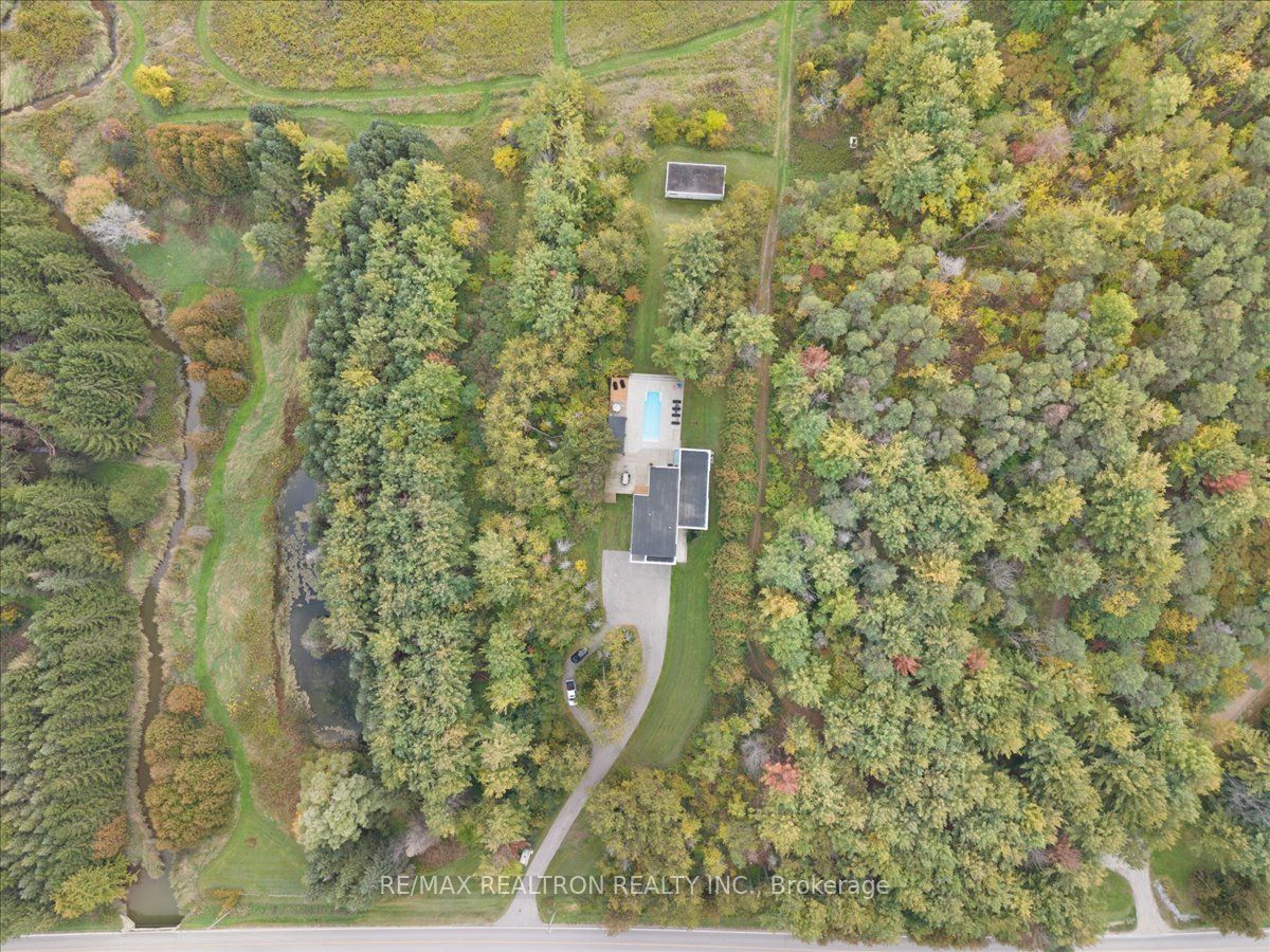 4761 9th Line Property Photo 45