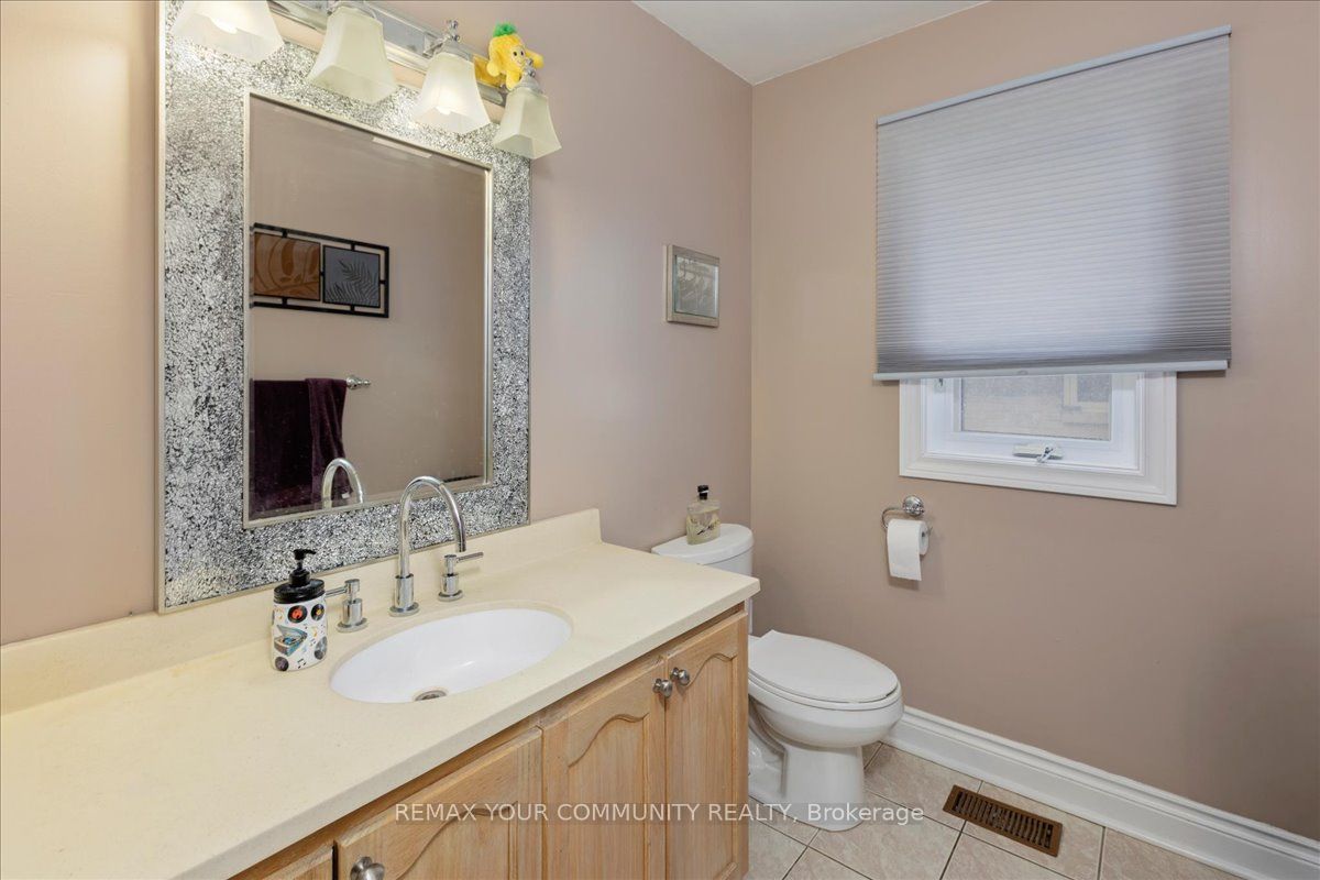 76 Riverglen Drive Property Photo 7