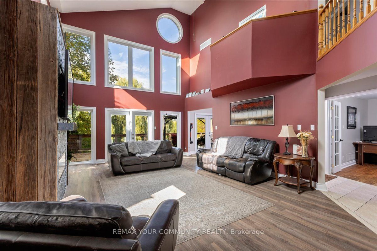 76 Riverglen Drive Property Photo 10