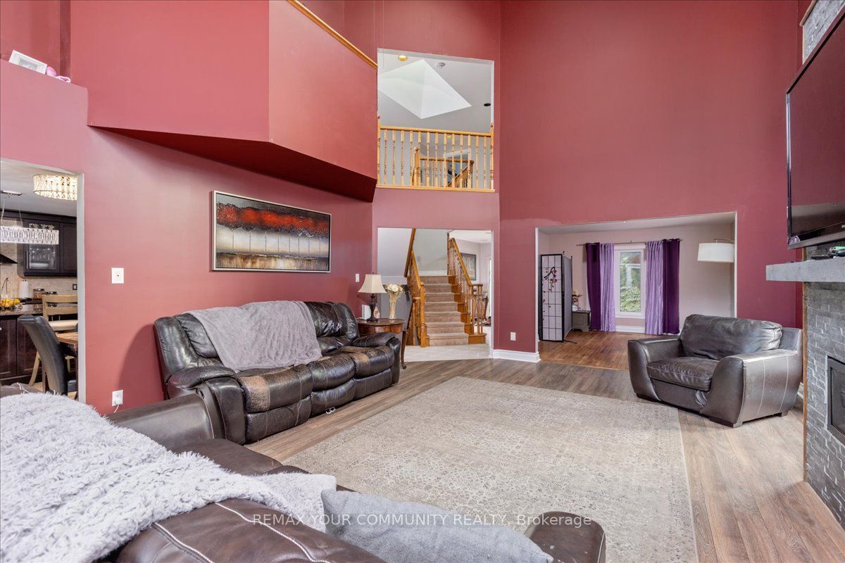 76 Riverglen Drive Property Photo 12