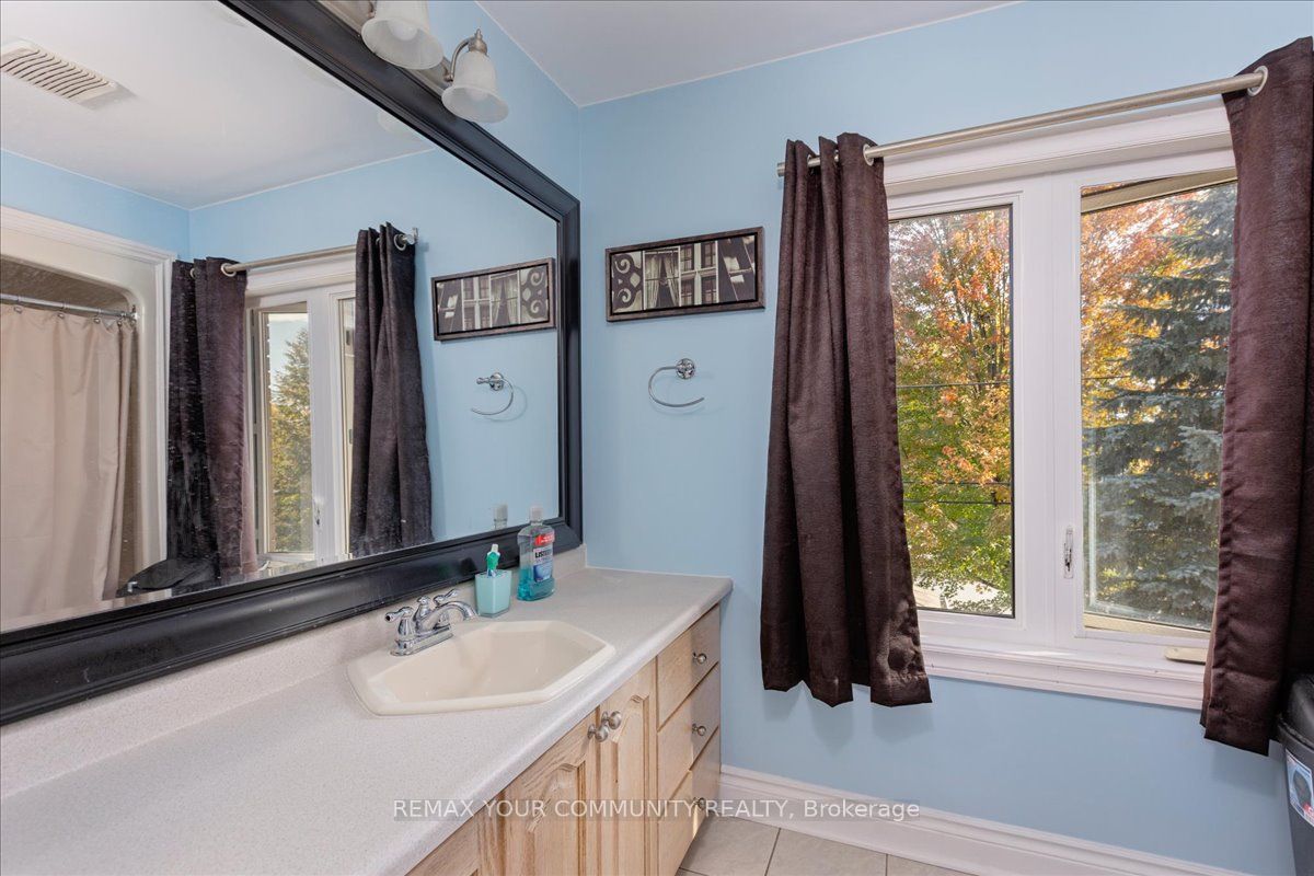 76 Riverglen Drive Property Photo 27