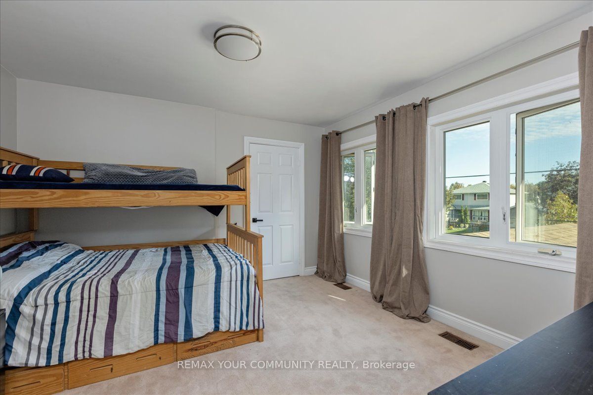 76 Riverglen Drive Property Photo 28