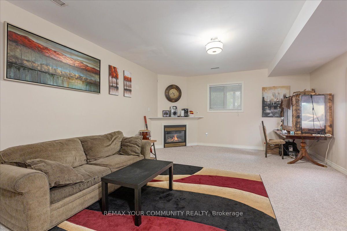 76 Riverglen Drive Property Photo 30