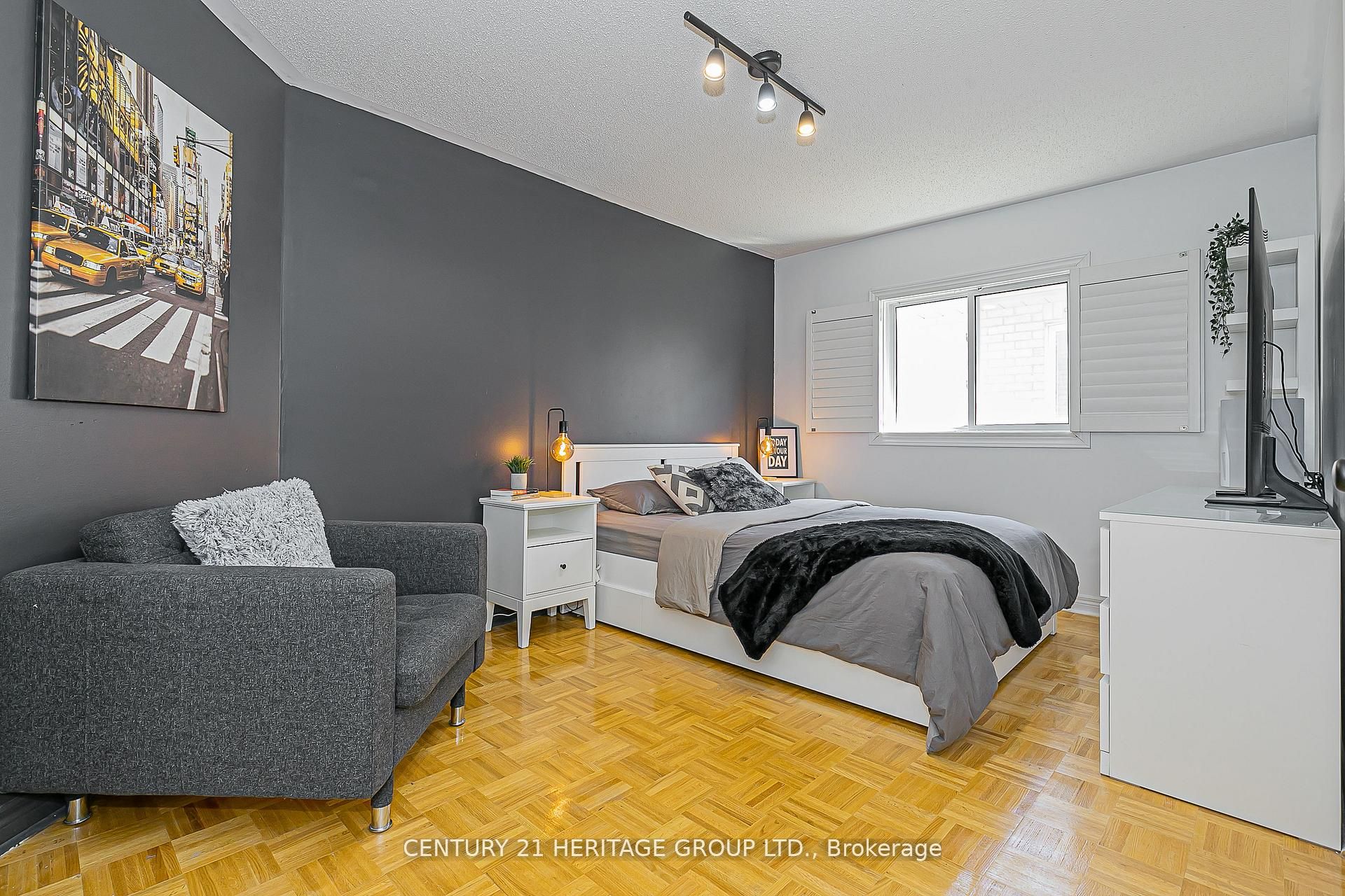 29 Eminence Road Property Photo 22